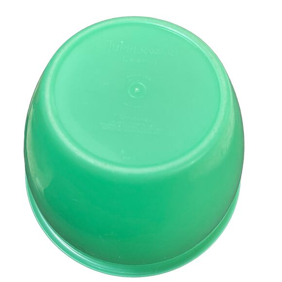 Tupperware Crisp It Lettuce Crisper Spike Cabbage Keeper Domed Lid 679 680 681 - Picture 10 of 13